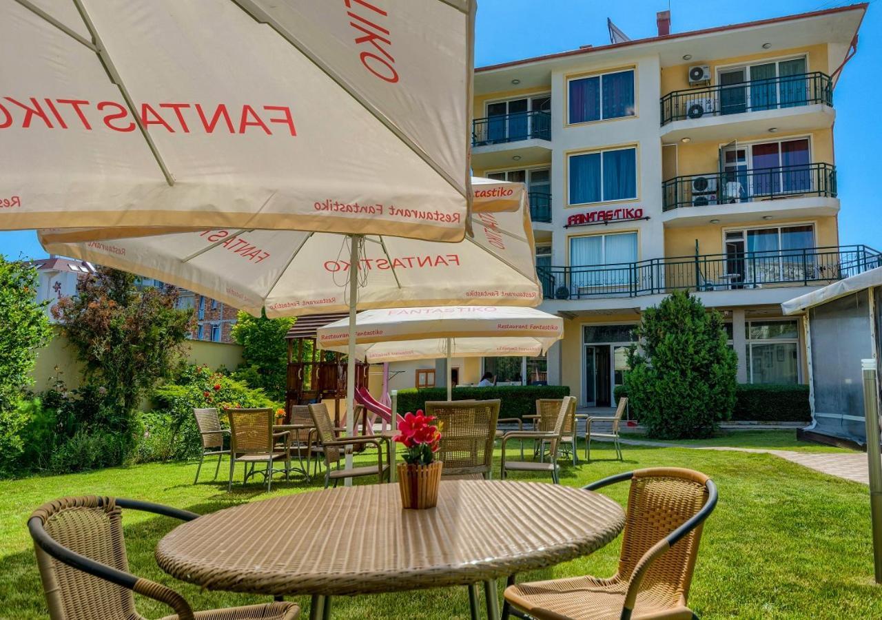 Hotel Fantastiko Ravda Exterior photo